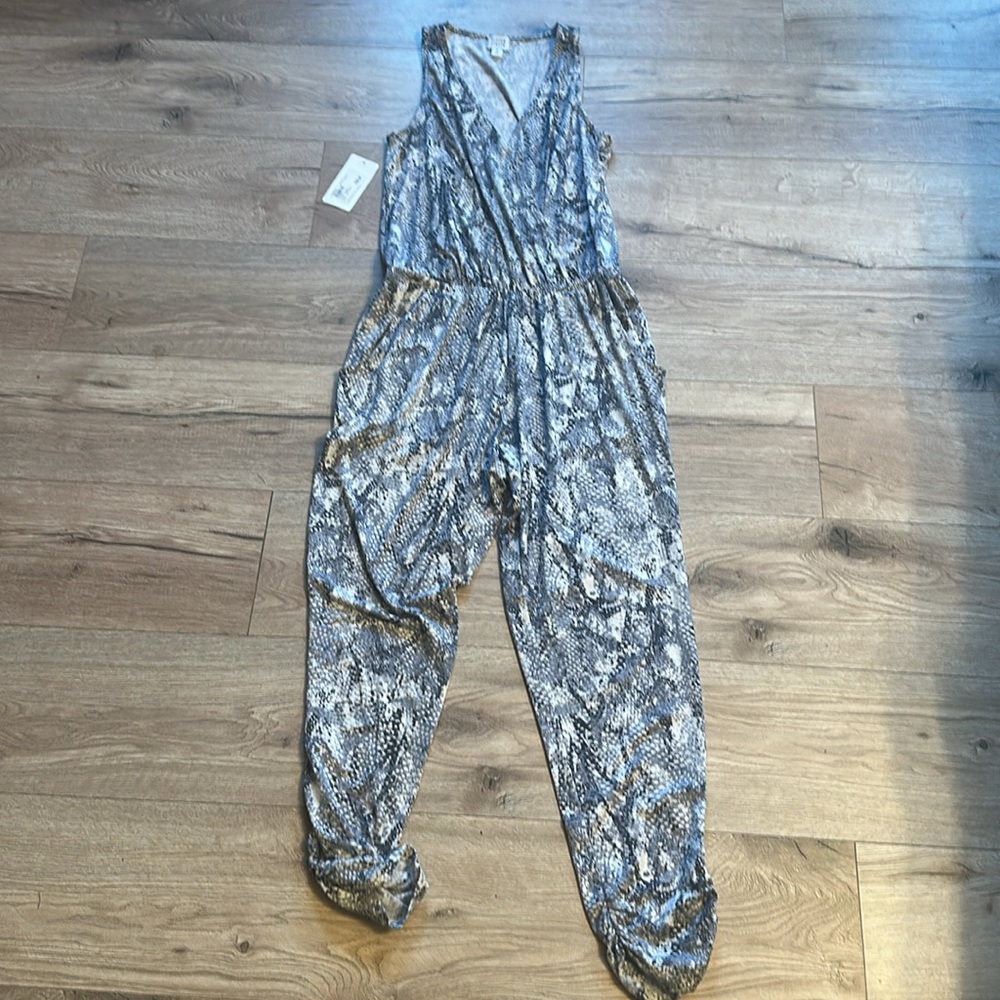 NWT Evereve Peyton Jensen Snakeskin Jumpsuit SMALL